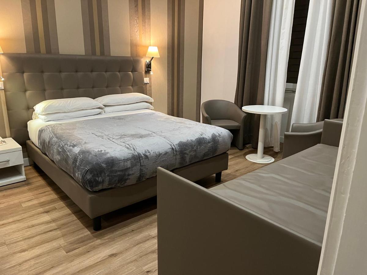 Triple Big Room Amazing View, For Two O Three Person, In Center Of Roma Exterior foto